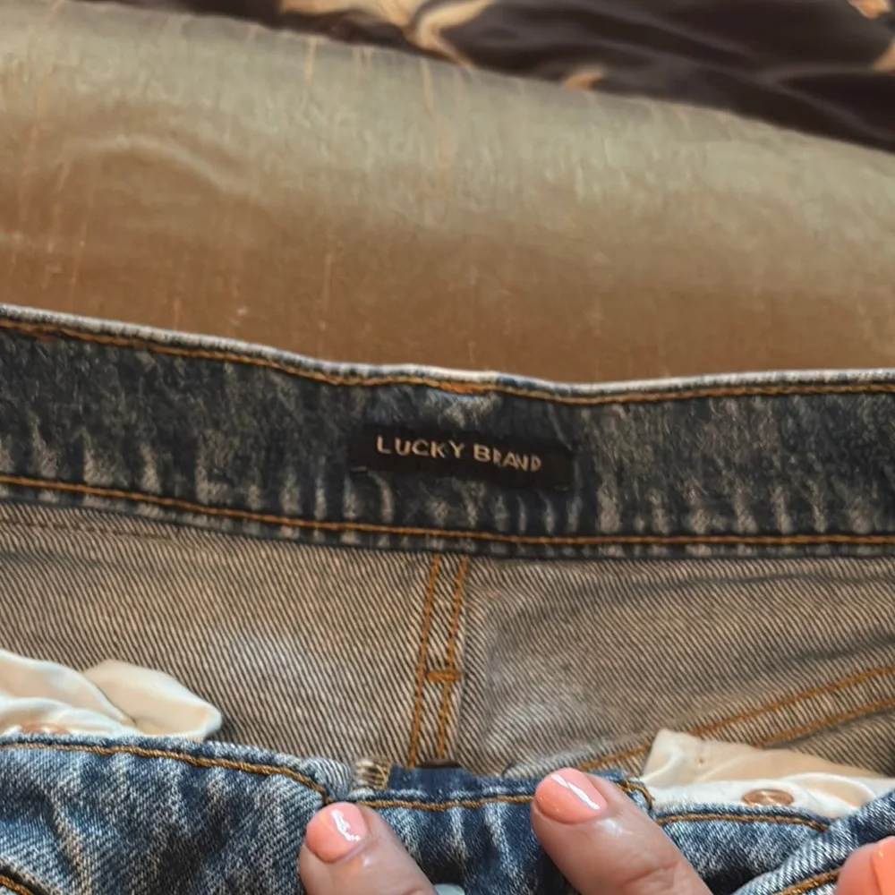 Lucky Brand Straight Leg Blue Jeans with Modern Distressing - Picture 8 of 11
